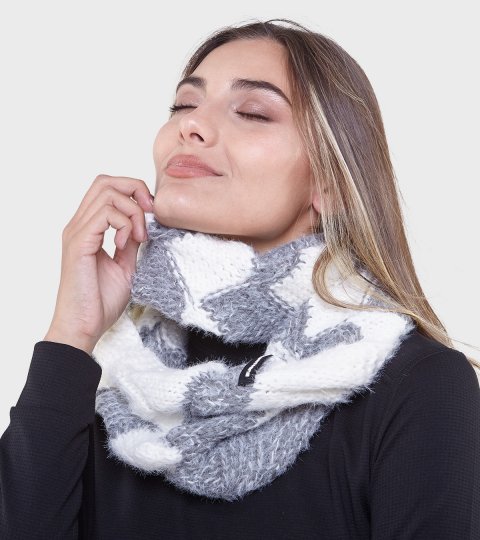 Cuello Agra