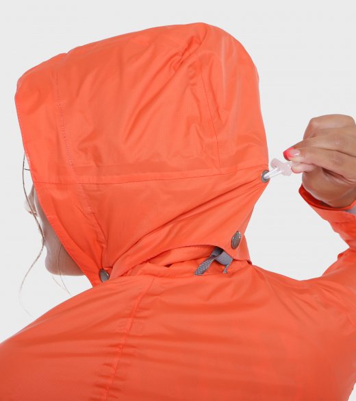 Campera rompeviento de mujer Eluney