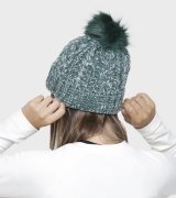 Gorro Carey