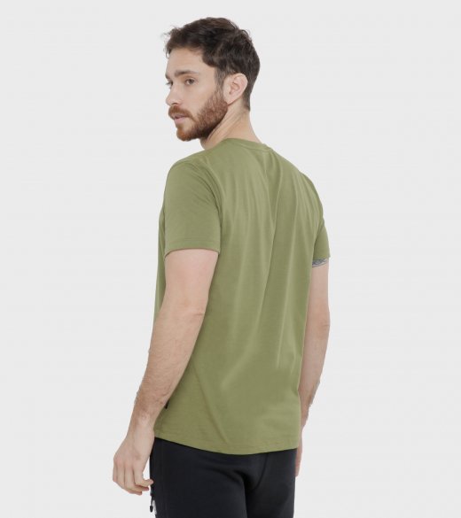 Remera de hombre Essential