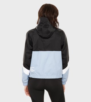 Rompeviento de mujer Mantis