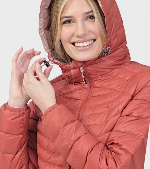 Campera de mujer Shelby con capucha