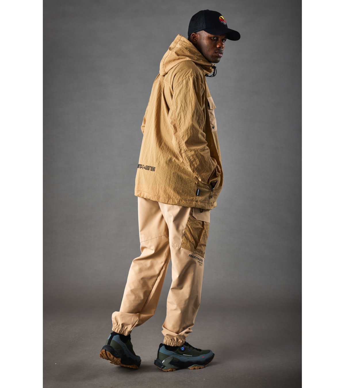 Pantalón de hombre Tesis