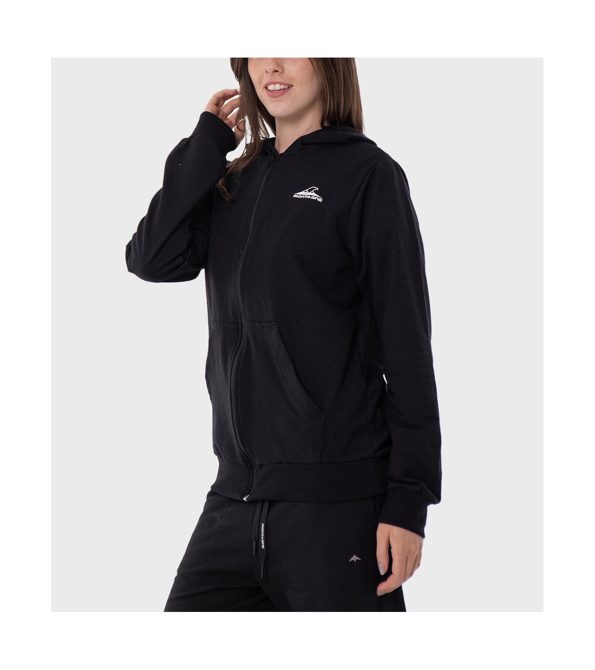 Campera de mujer Essential Campera de mujer Essential