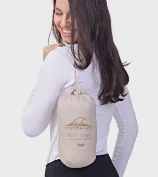 Campera de mujer Kenly con capucha