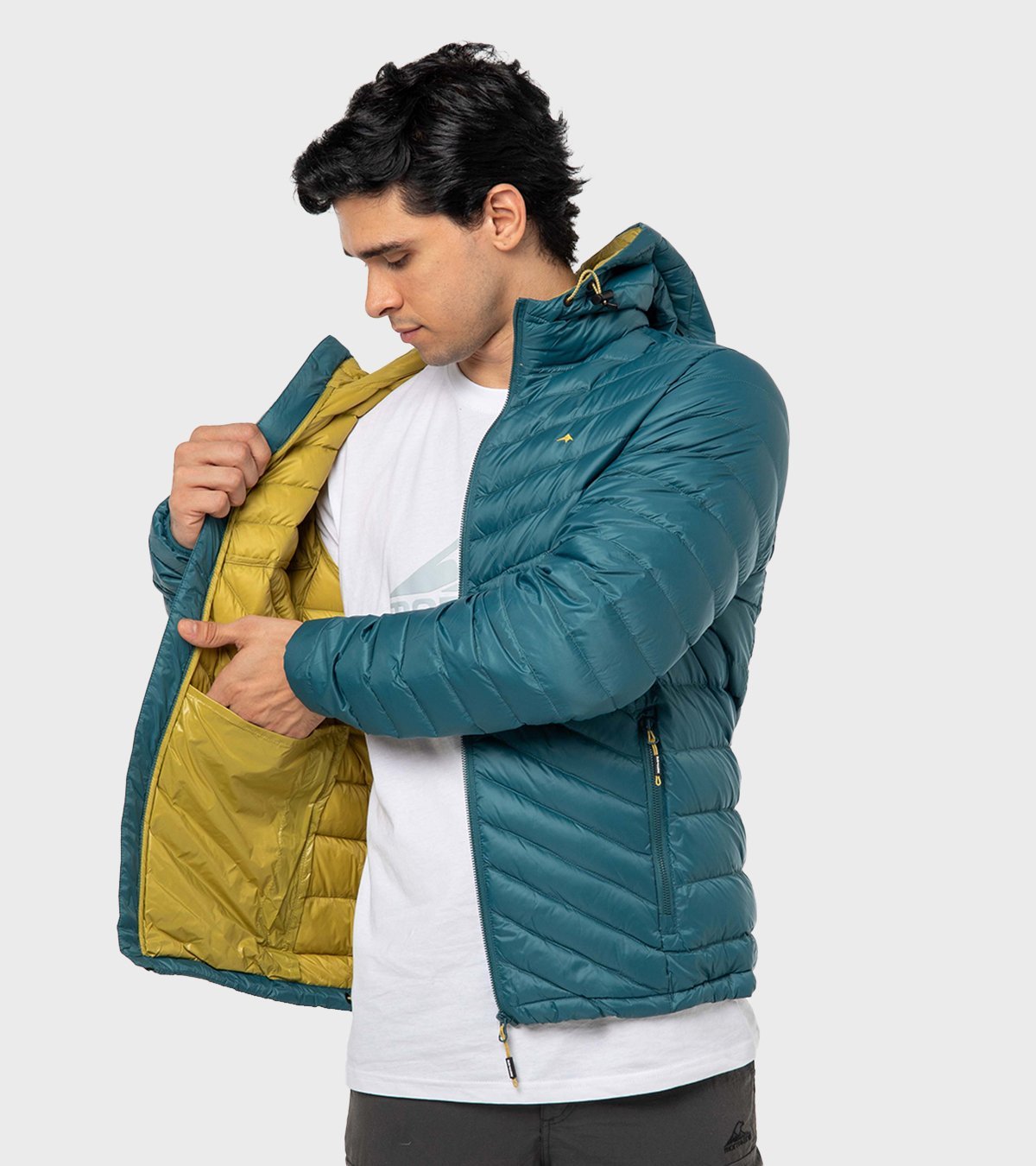 Campera de hombre Neegan con capucha